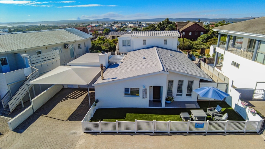 4 Bedroom Property for Sale in Yzerfontein Western Cape